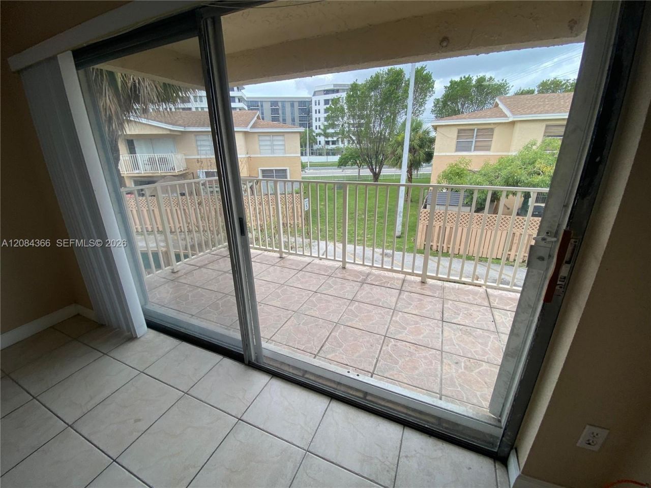 4154 NW 79th Ave, Unit 2C, Doral, FL 33166 Photo