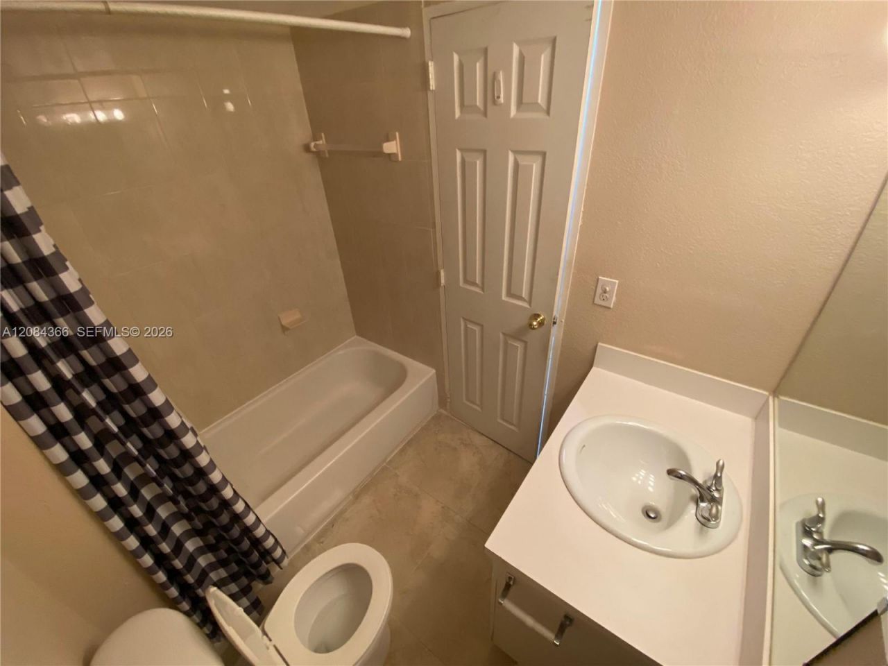 4154 NW 79th Ave, Unit 2C, Doral, FL 33166 Photo