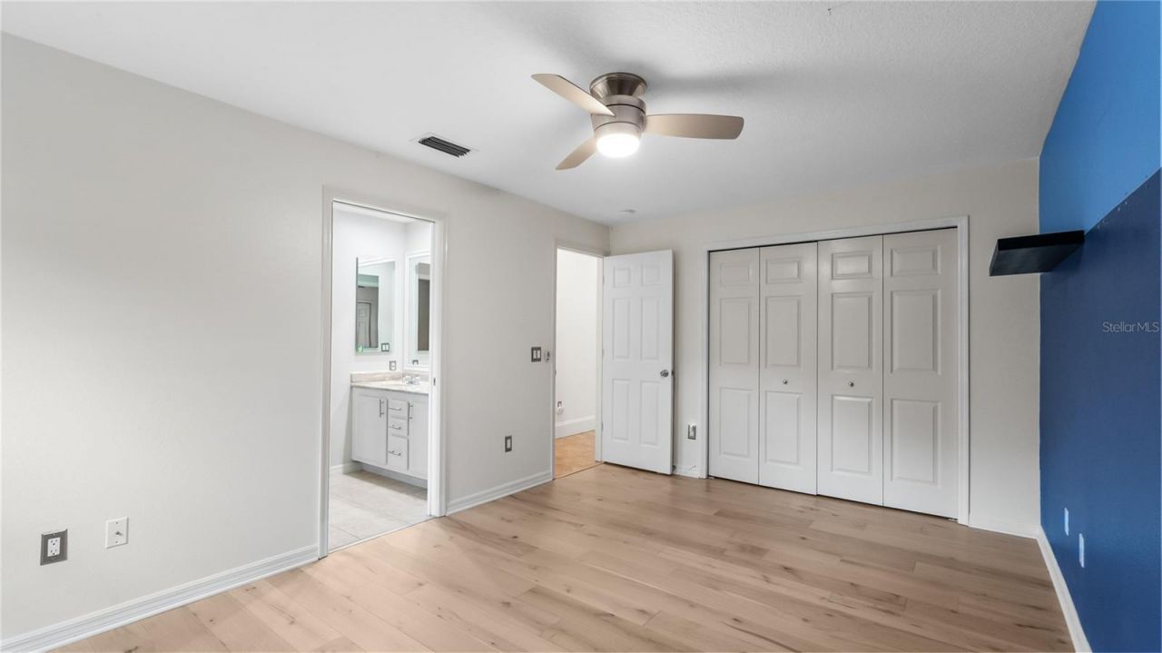 5924 Cherry Oak Drive, Valrico, FL 33596 Photo