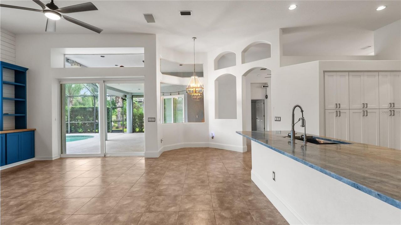 5924 Cherry Oak Drive, Valrico, FL 33596 Photo