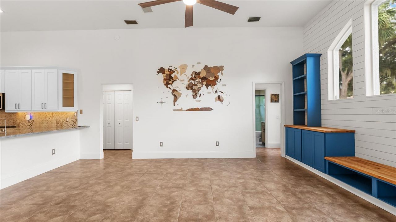 5924 Cherry Oak Drive, Valrico, FL 33596 Photo