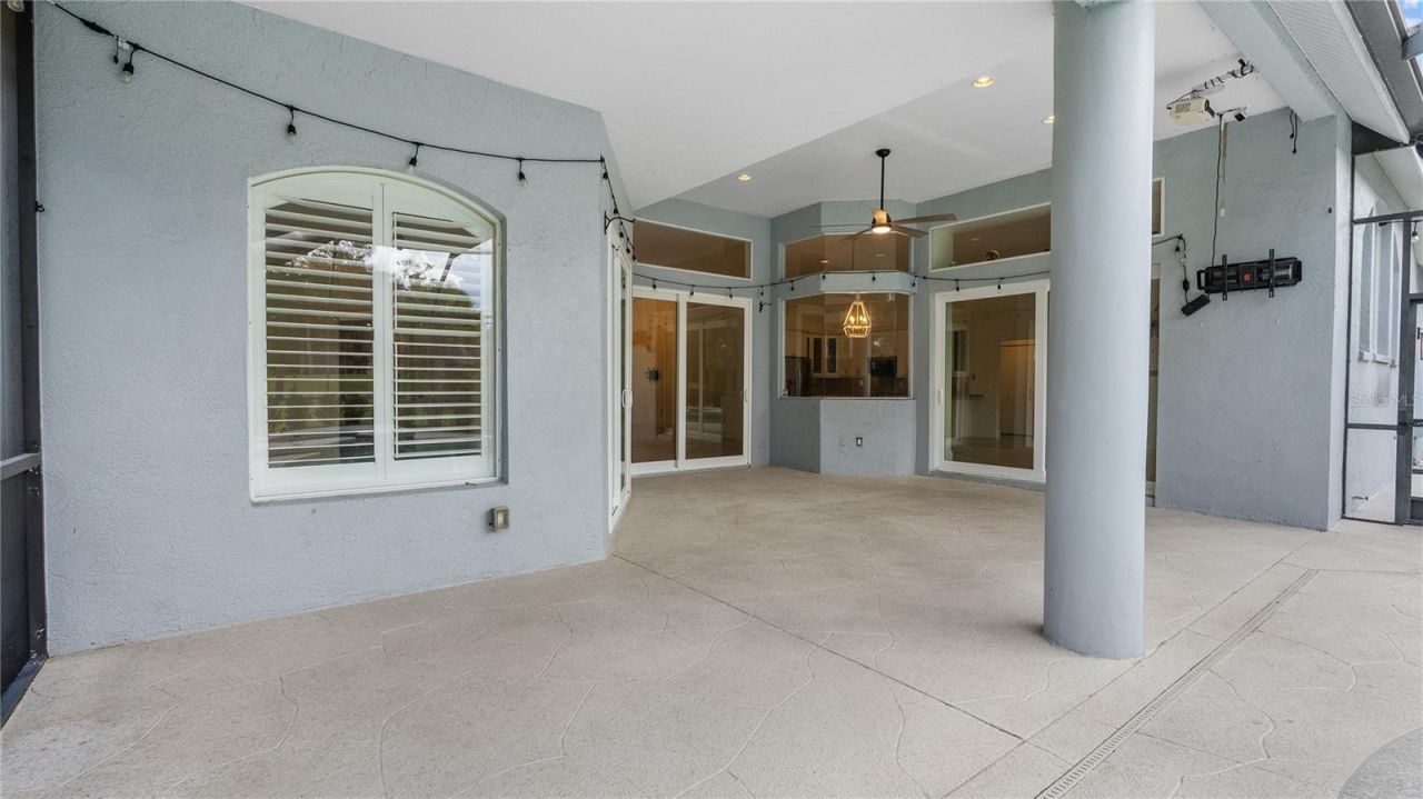 5924 Cherry Oak Drive, Valrico, FL 33596 Photo