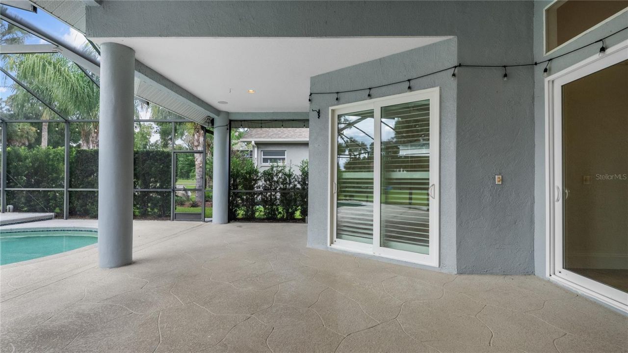 5924 Cherry Oak Drive, Valrico, FL 33596 Photo