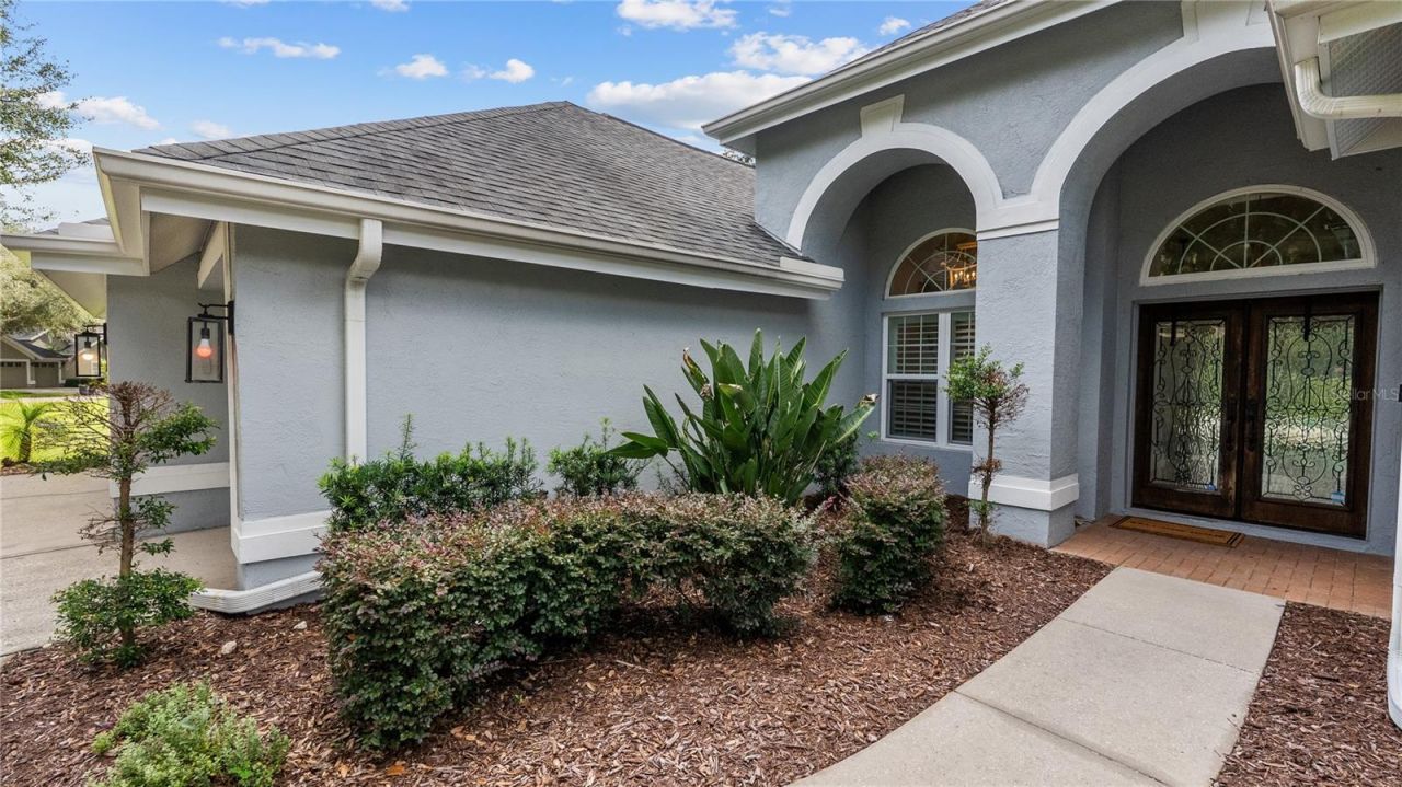 5924 Cherry Oak Drive, Valrico, FL 33596 Photo