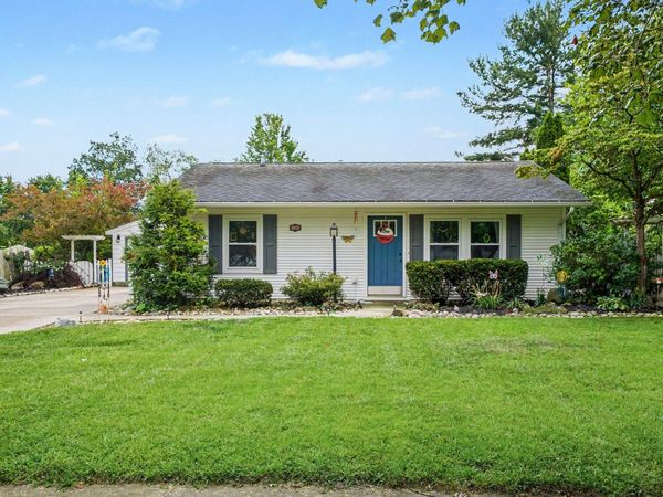 2423 Eastfield Drive, Niles, MI 49120
