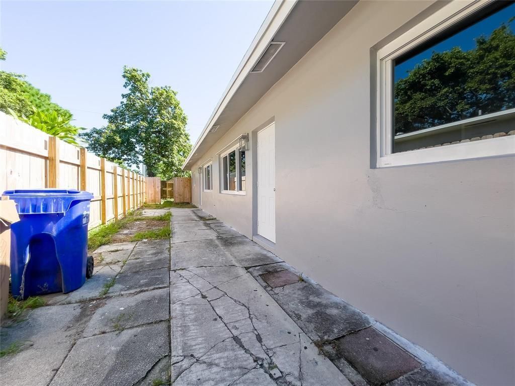 831 SW 7th Street, Pompano Beach, FL 33060 Photo
