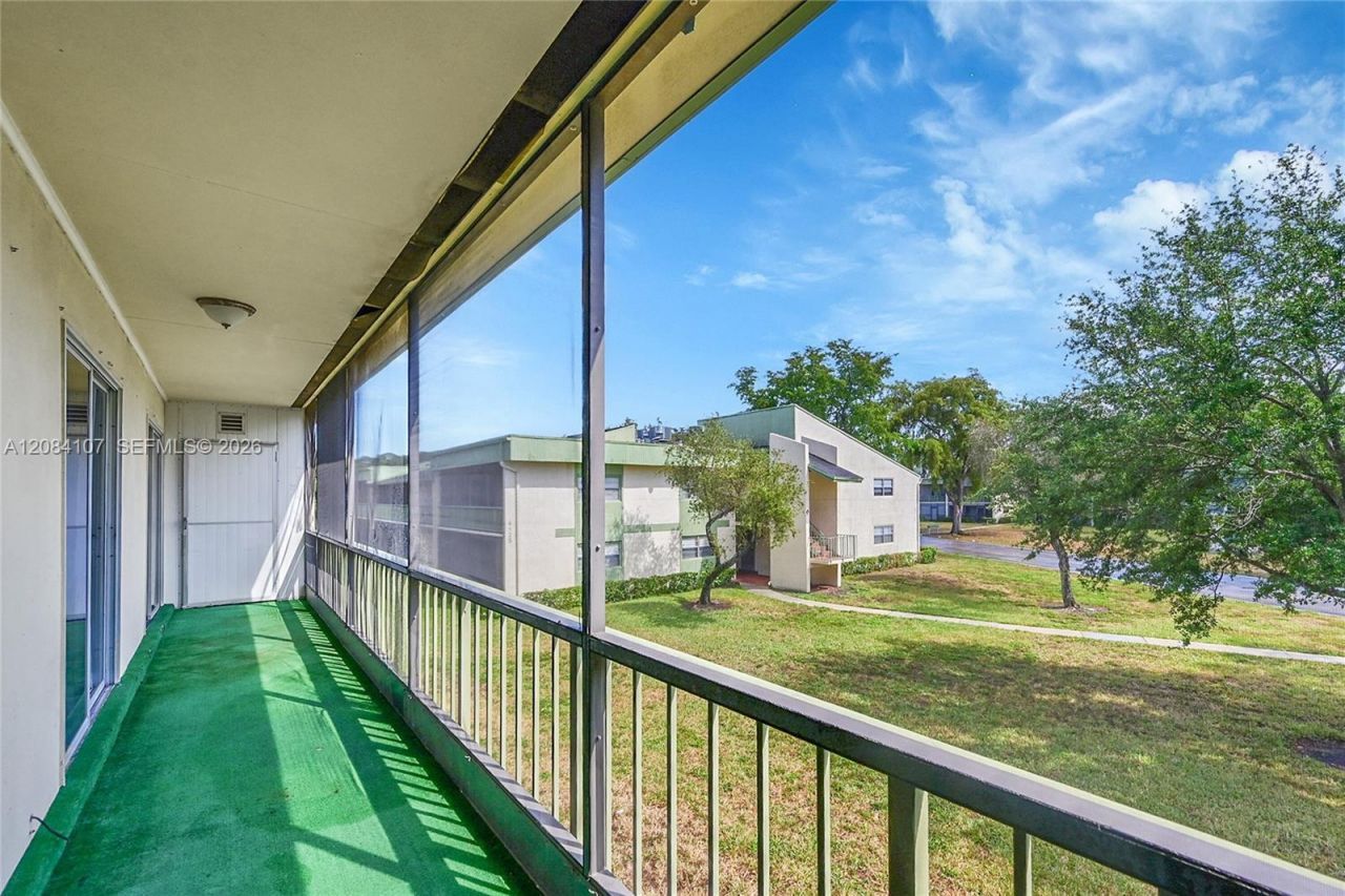 4132 NW 88th Ave , Unit 203, Coral Springs, FL 33065 Photo