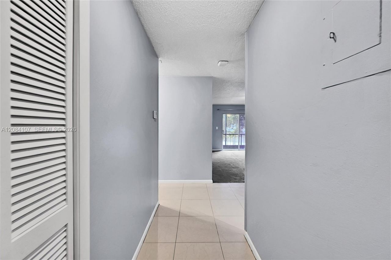 4132 NW 88th Ave , Unit 203, Coral Springs, FL 33065 Photo