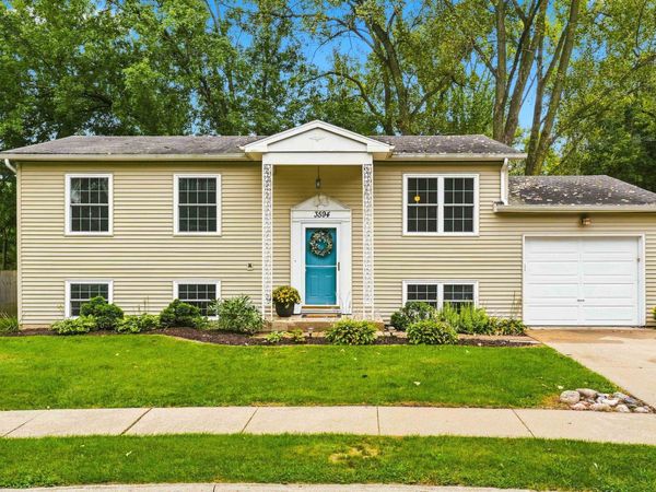3594 Keymeer Drive, Dubuque, IA 52002