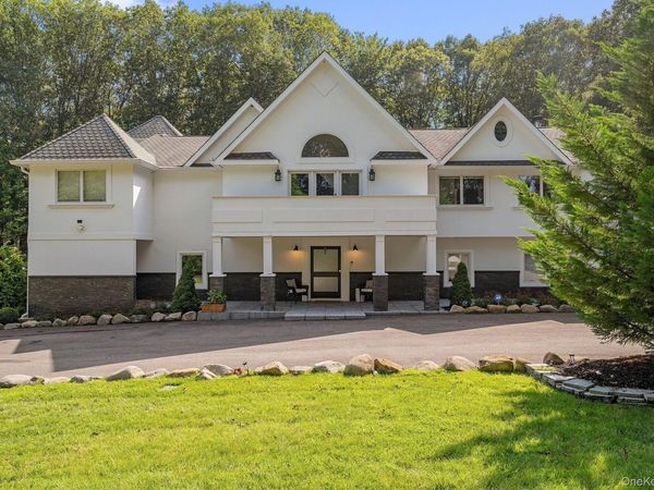 12 Seaside Drive , Belle Terre, NY 11777