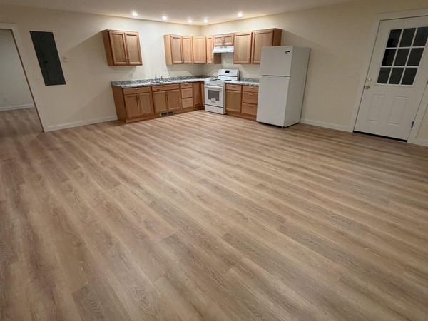 16 Snow Avenue, Unit 2, Hinsdale, NH 03451