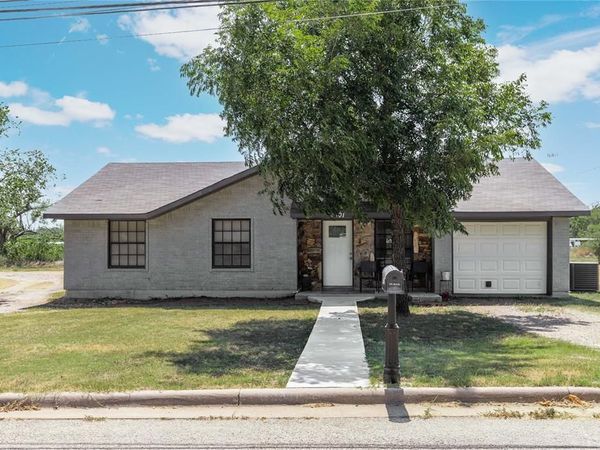 2301 Main Boulevard , Brownwood, TX 76801