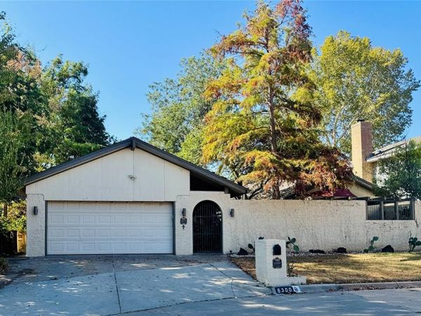 6300 Sunnybridge Court, Oklahoma City, OK 73132