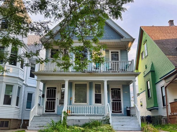 1916 E Webster Pl, Unit 1918, 1918, Milwaukee, WI 53211