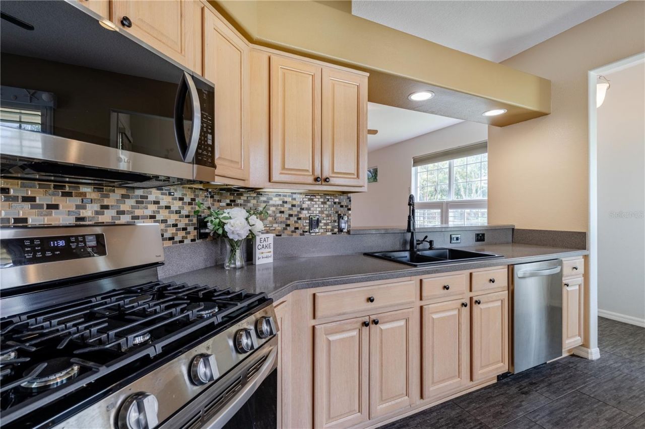 5370 Indian Ocean Loop Loop , Tavares, FL 32778 Photo