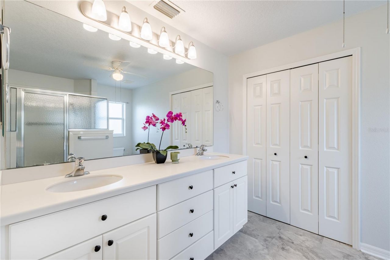 5370 Indian Ocean Loop Loop , Tavares, FL 32778 Photo