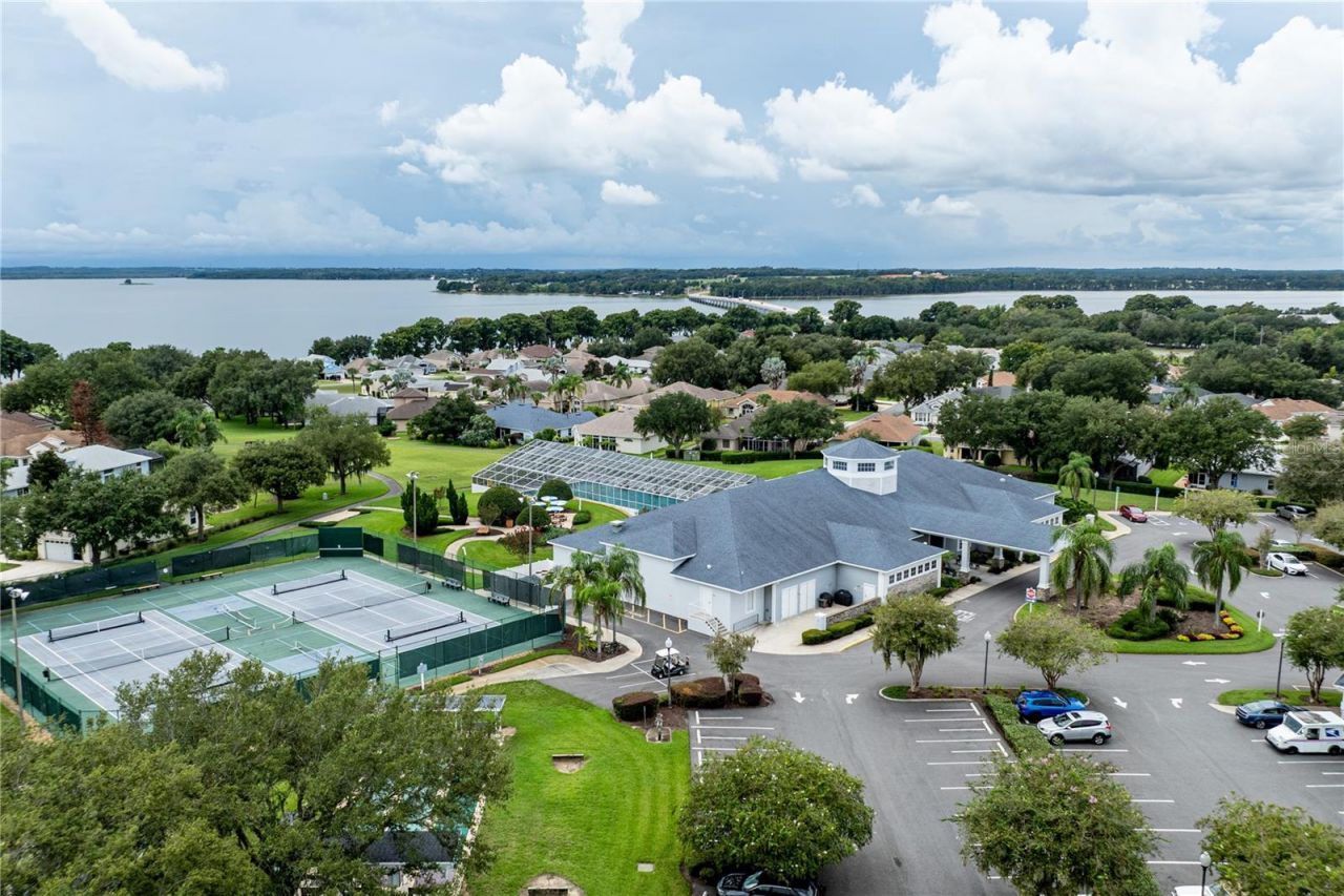 5370 Indian Ocean Loop Loop , Tavares, FL 32778 Photo