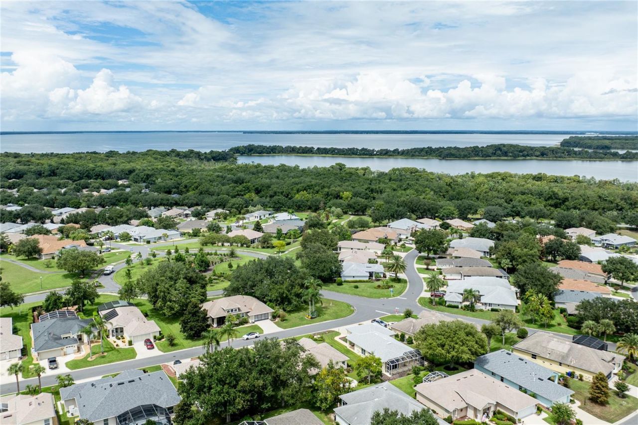 5370 Indian Ocean Loop Loop , Tavares, FL 32778 Photo