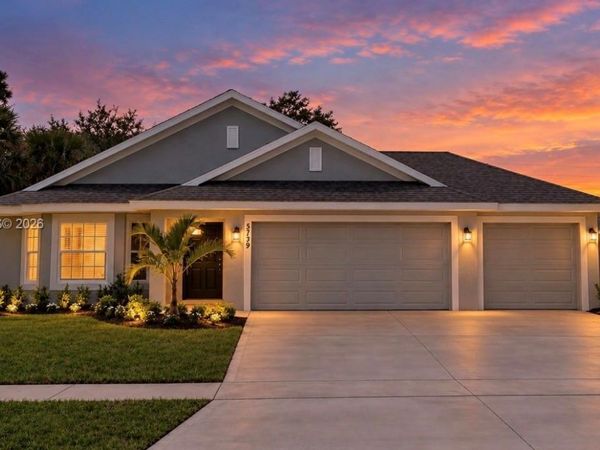 5739 Waterstone Blvd, Fort Pierce, FL 34951