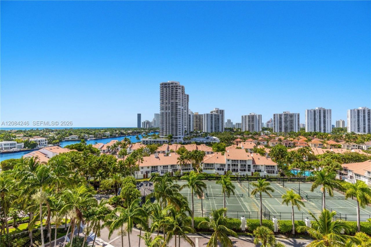 21050 Point Pl , Unit 902, Aventura, FL 33180 Photo