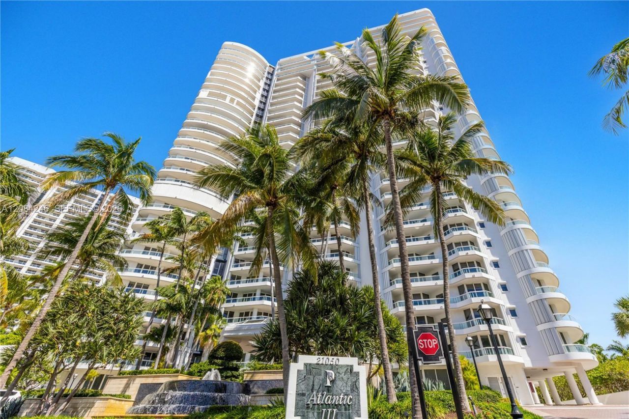 21050 Point Pl , Unit 902, Aventura, FL 33180 Photo