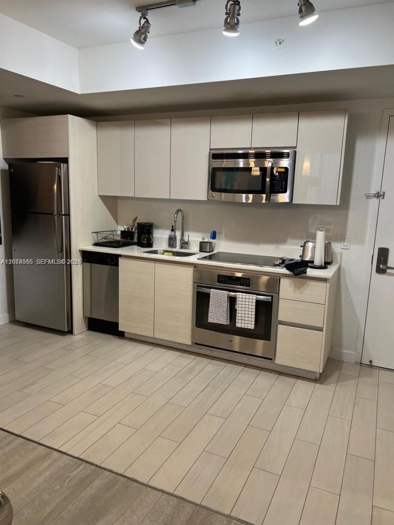 2602 E Hallandale Beach Blvd , Unit R2105, Hallandale Beach, FL 33009 Photo