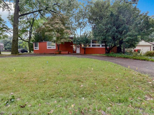 19741 Mahon Street , Southfield, Mi 48075