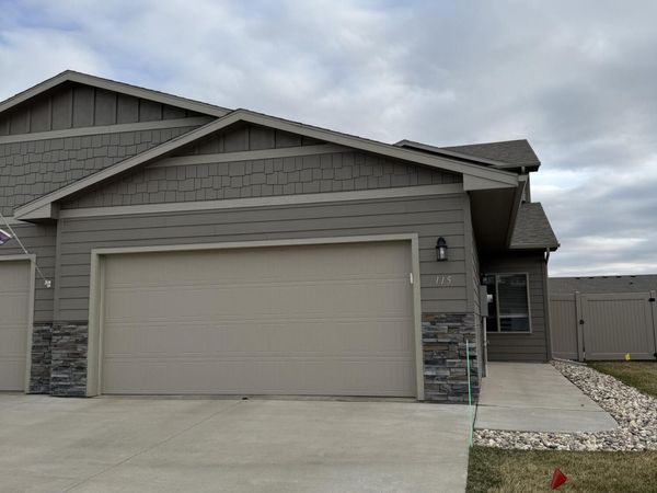  115 E Ivy Rd, Tea, SD 57064