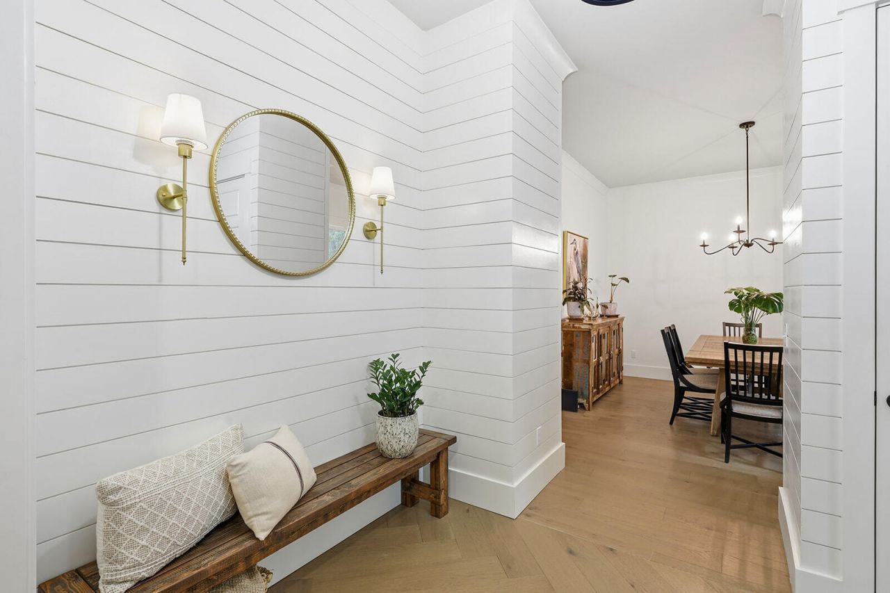 17 Blake Lane Photo 10
