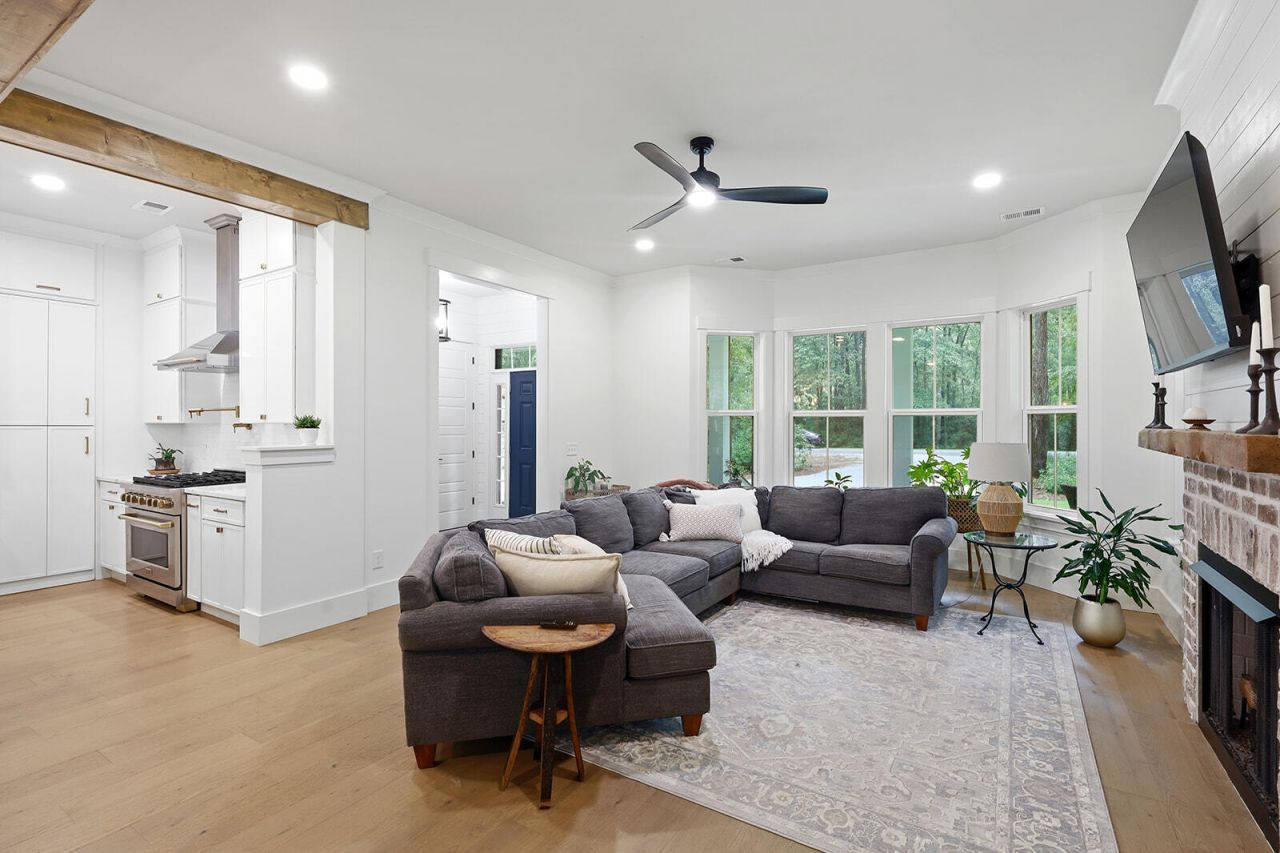 17 Blake Lane Photo 17