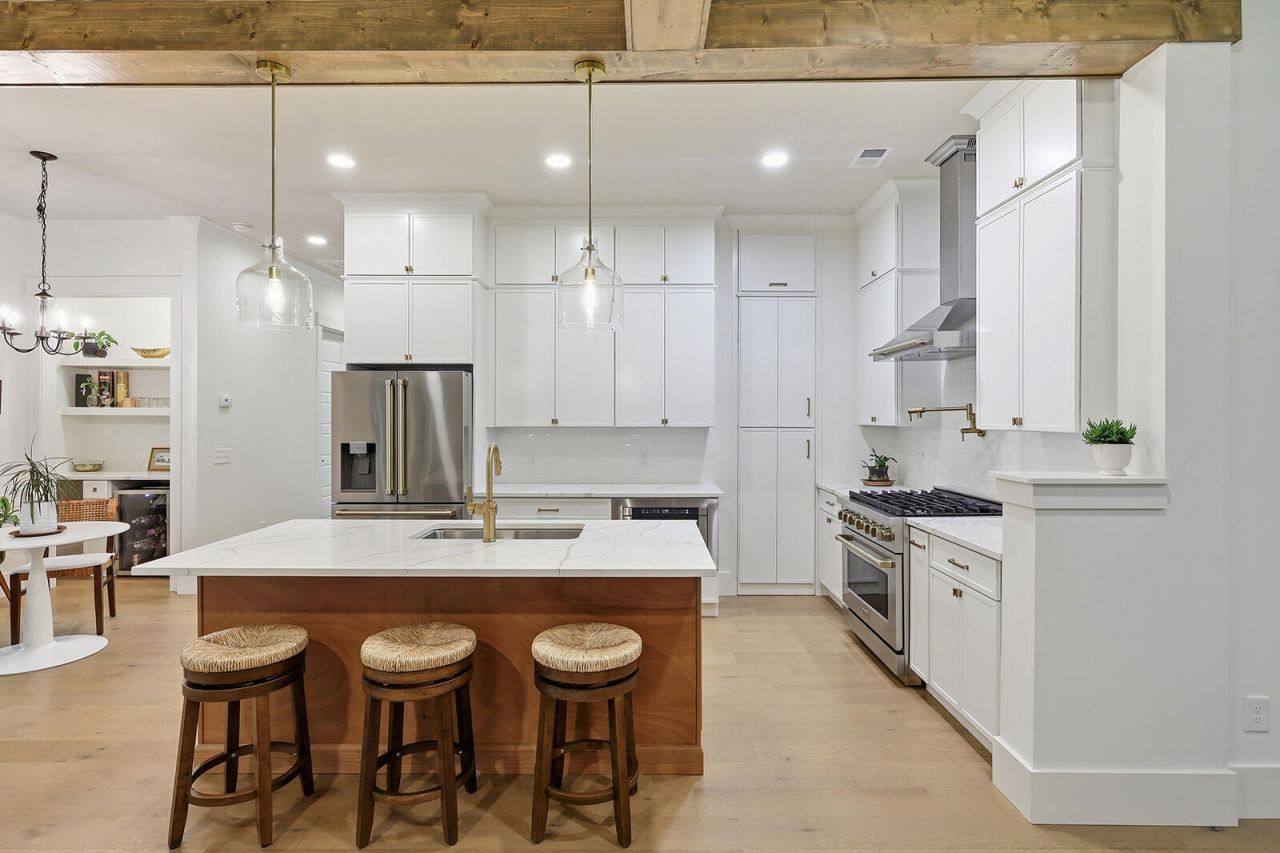 17 Blake Lane Photo 22