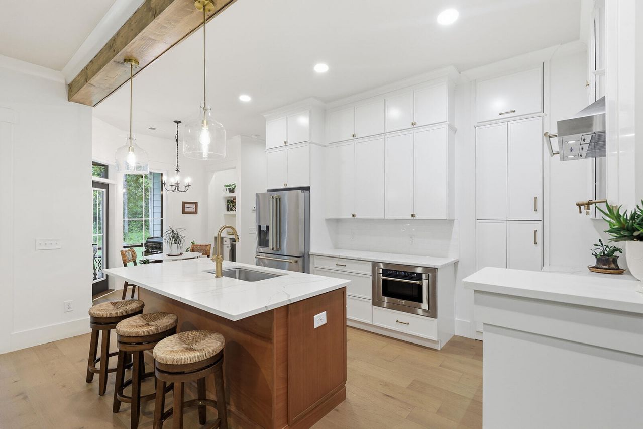 17 Blake Lane Photo 23