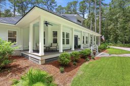 17 Blake Lane photo 4