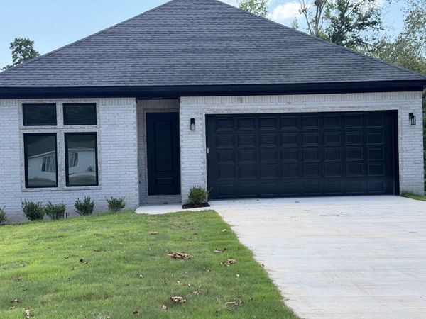 8101 Westwood Avenue , Little Rock, AR 72204