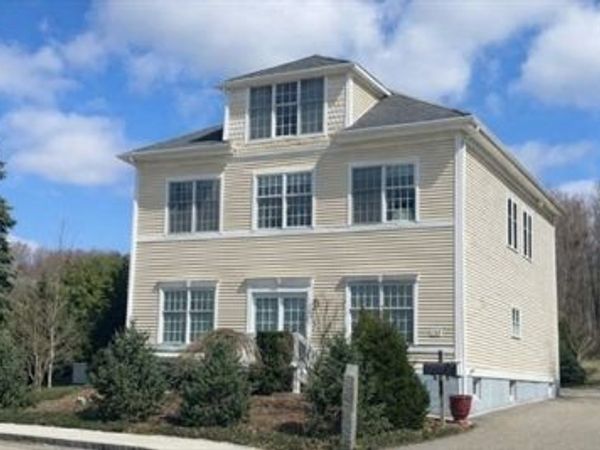 297 Providence Rd, Unit 2, Grafton, MA 01560