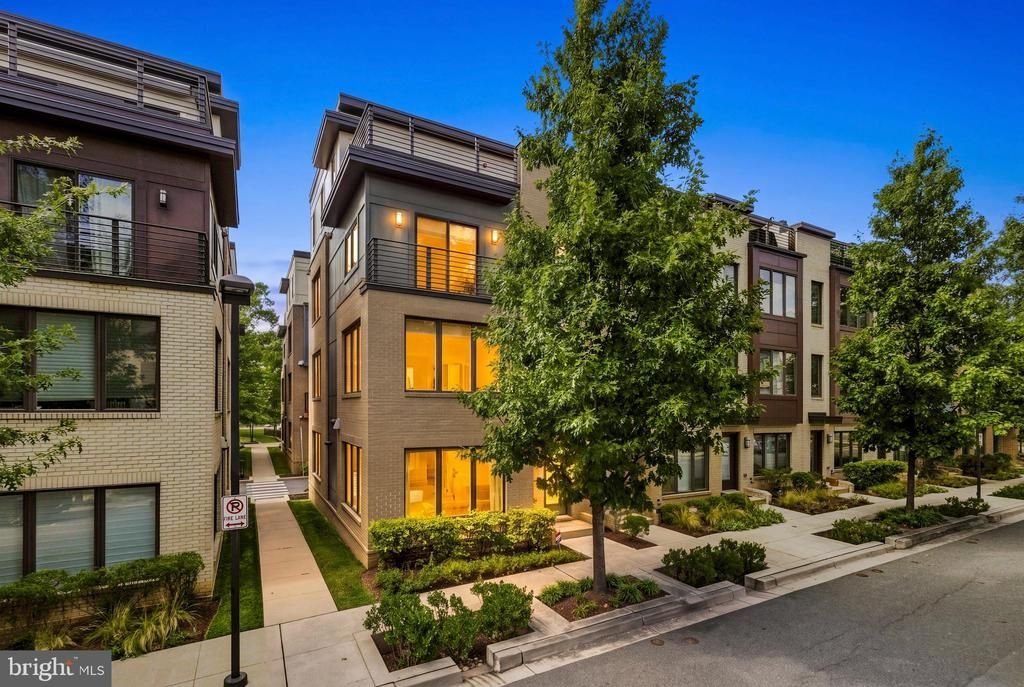 6617 EAMES WAY , BETHESDA, MD 20817