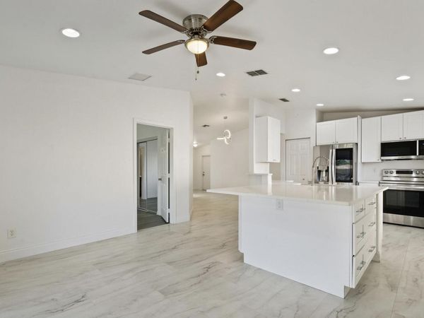 1899 SW NEWPORT ISLES Boulevard, Port St. Lucie, FL 34953