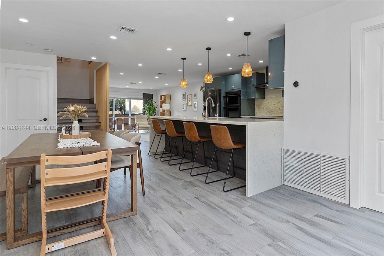 4868 Sheridan St, Unit 5, Hollywood, FL 33021 Photo