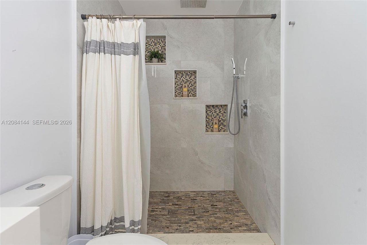 4868 Sheridan St, Unit 5, Hollywood, FL 33021 Photo