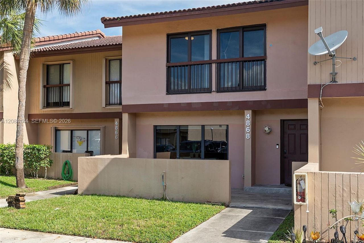 4868 Sheridan St, Unit 5, Hollywood, FL 33021 Photo
