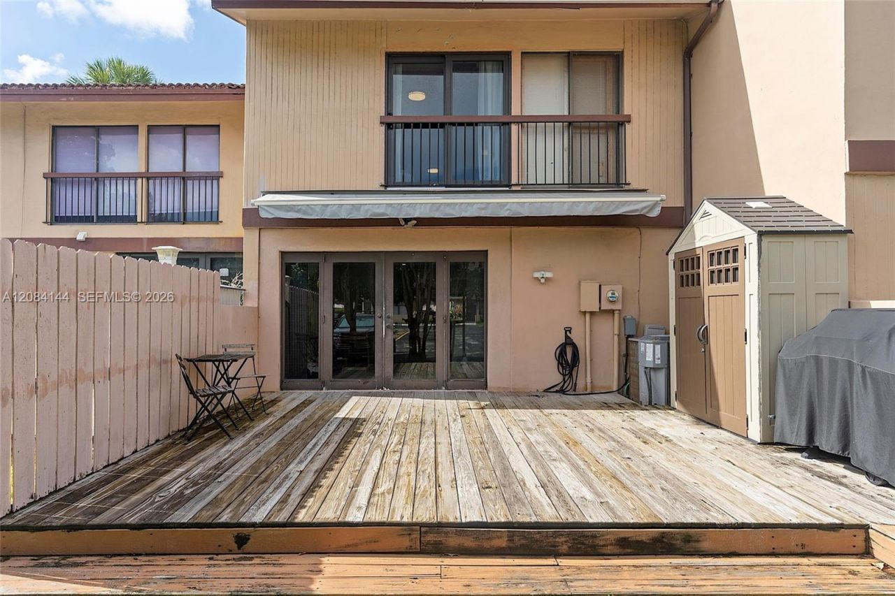 4868 Sheridan St, Unit 5, Hollywood, FL 33021 Photo