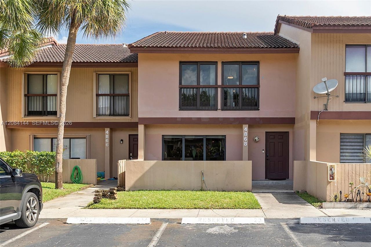 4868 Sheridan St, Unit 5, Hollywood, FL 33021 Photo