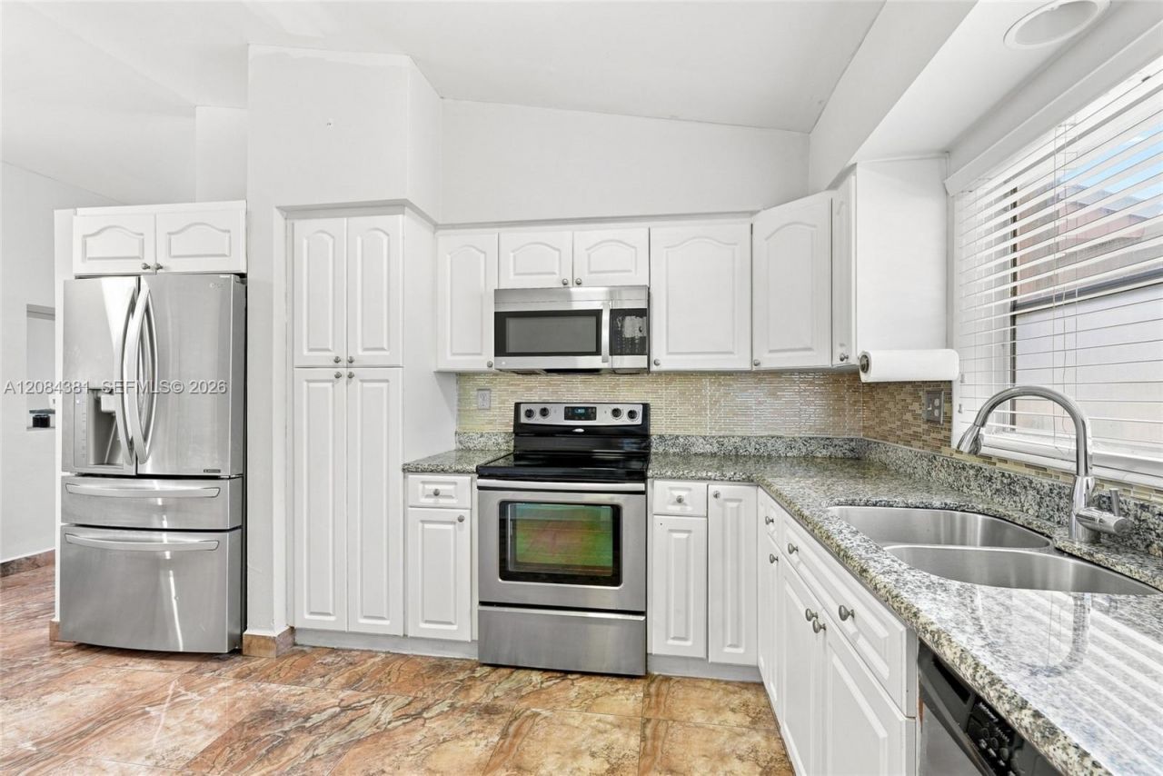 11050 SW 160th St , Unit 11050, Miami, FL 33157 Photo