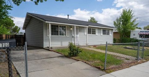 1700 Oxford Avenue, Sparks, NV 89431 Photo
