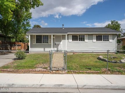 1700 Oxford Avenue, Sparks, NV 89431 Photo