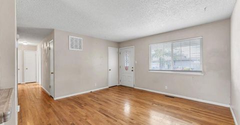 1700 Oxford Avenue, Sparks, NV 89431 Photo