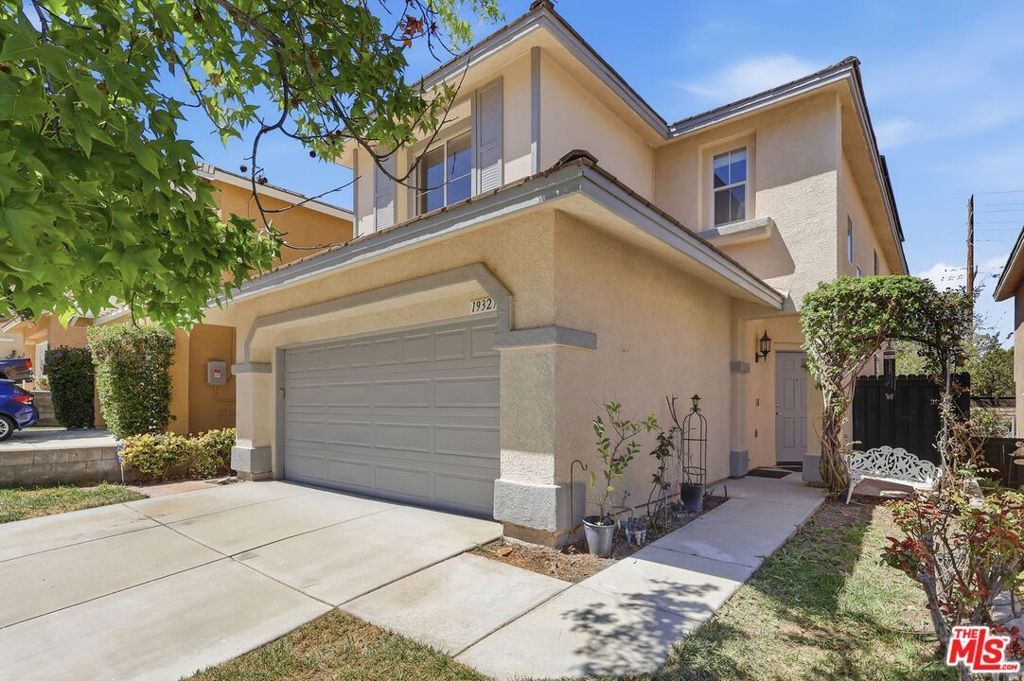 19327 Ackerman Avenue, Santa Clarita, CA 91321 Main Photo