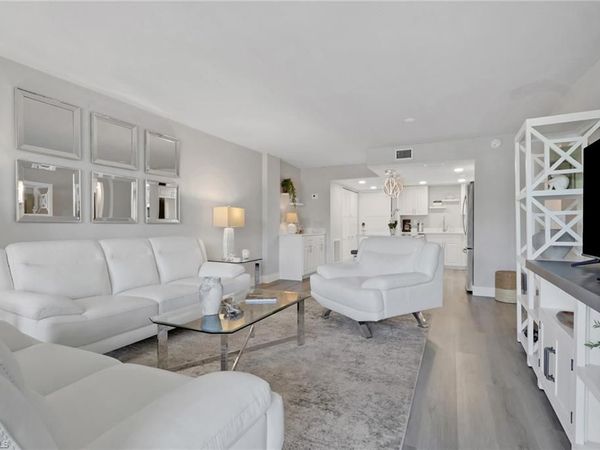 3 Bluebill AVE , Unit 107, NAPLES, FL 34108