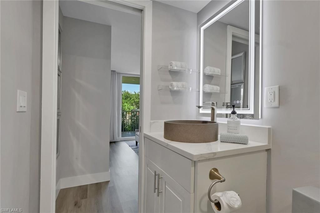 3 Bluebill Ave , Unit 107, Naples, FL 34108 Photo