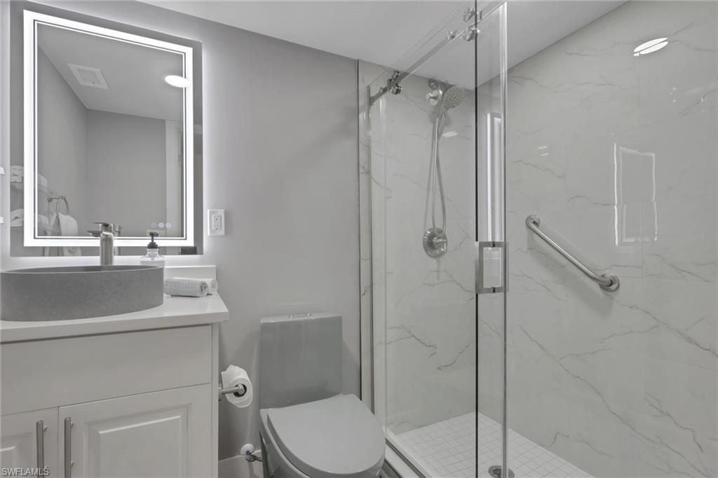 3 Bluebill Ave , Unit 107, Naples, FL 34108 Photo